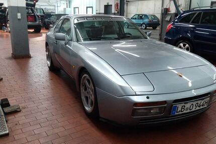 Porsche 944 202.000 km 22.990 &euro; Schwieberdingen 71701
