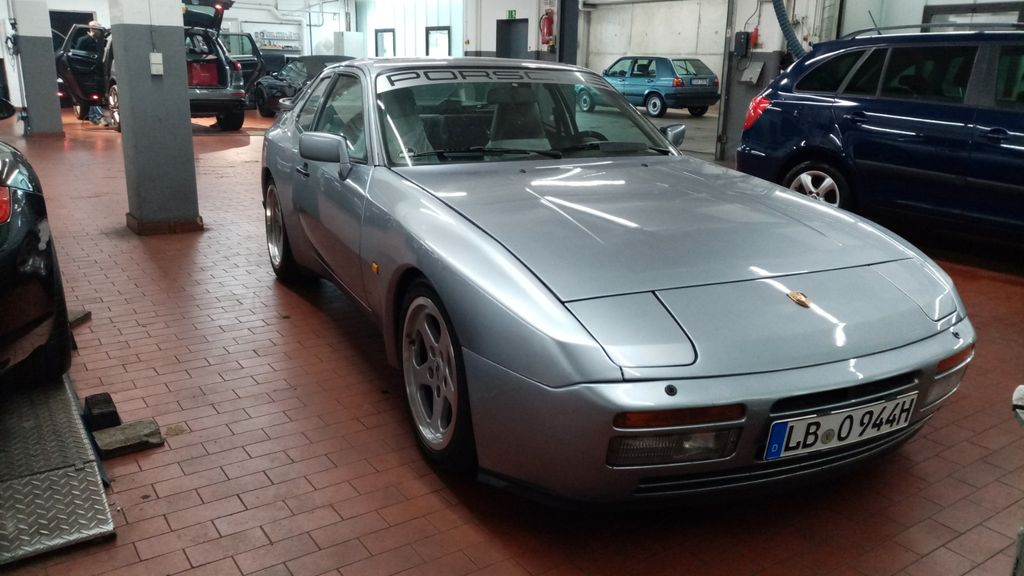 Porsche 944 202.000 km 22.990 &euro; Schwieberdingen 71701