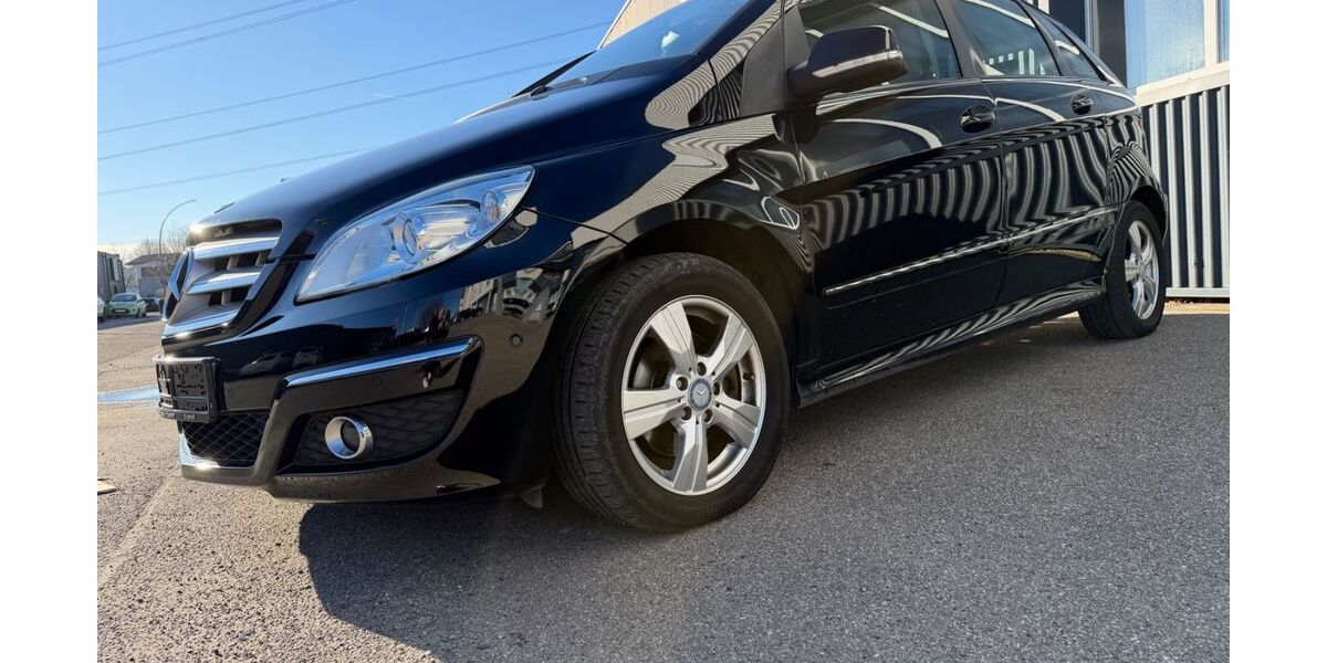 Mercedes-Benz B 200 69.000 km 9.990 &euro; Asperg / Stuttgart 71679