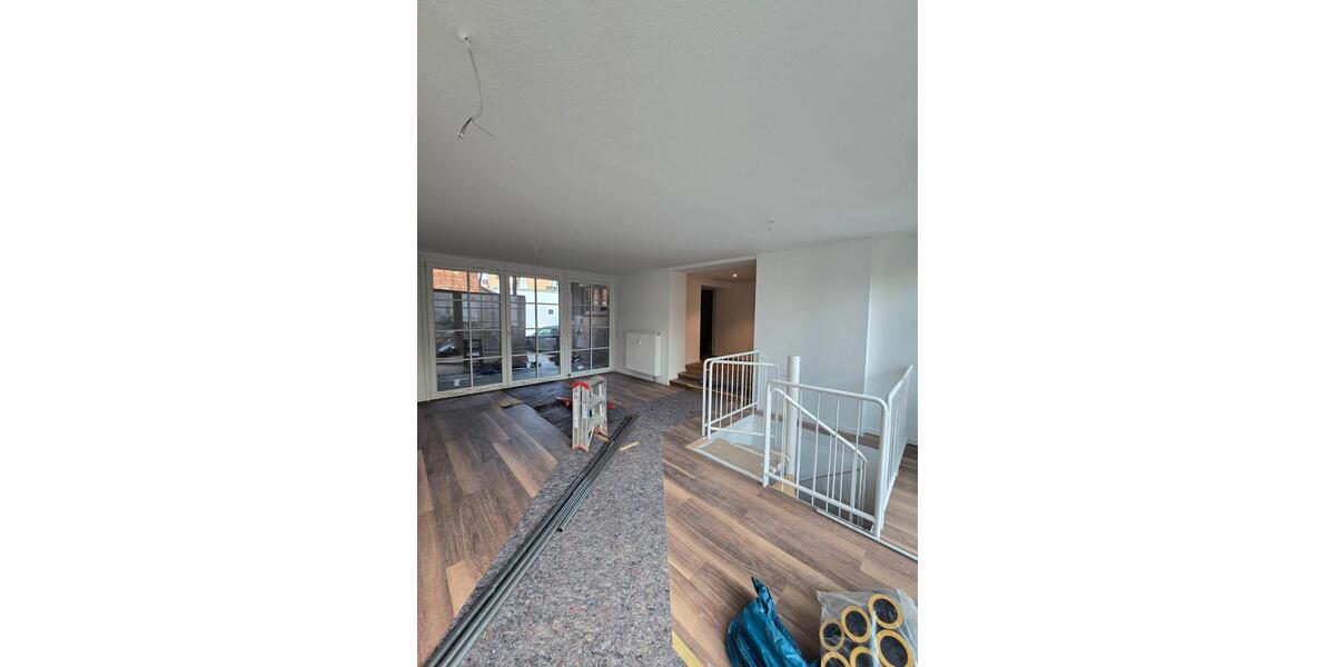 Etagenwohnung Stuttgart Zuffenhausen - 3 Zimmer, 103 m&sup2;, 1.600&euro; | Angebot:26135976