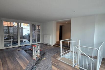 Wohnung Stuttgart Zuffenhausen - 3 Zimmer, 103 m&sup2;, 1.600&euro; | Angebot:26135976