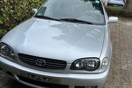 Toyota Corolla 92.200 km 2.950 &euro; Baltmannsweiler 73666