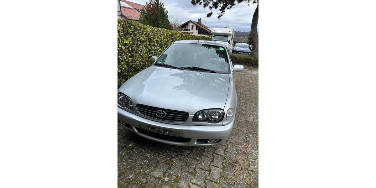 Toyota Corolla 92.200 km 3.300 &euro; Baltmannsweiler 73666