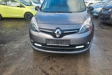 Renault Scenic 123.000 km 7.200 € Stuttgart 70376