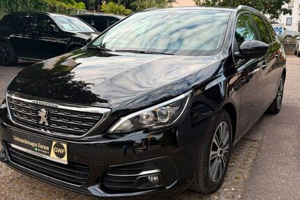 Peugeot 308 81.500 km 12.990 &euro; Stuttgart 70437