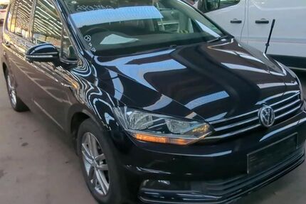 VW Touran 99.245 km 18.999 &euro; Stuttgart 70469