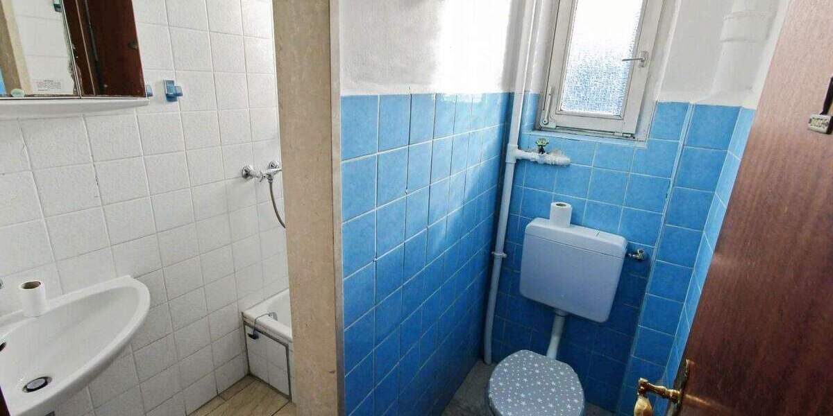 Einfamilienhaus Stuttgart Bad Cannstatt - 4 Zimmer, 420.000&euro; | Angebot:25589580