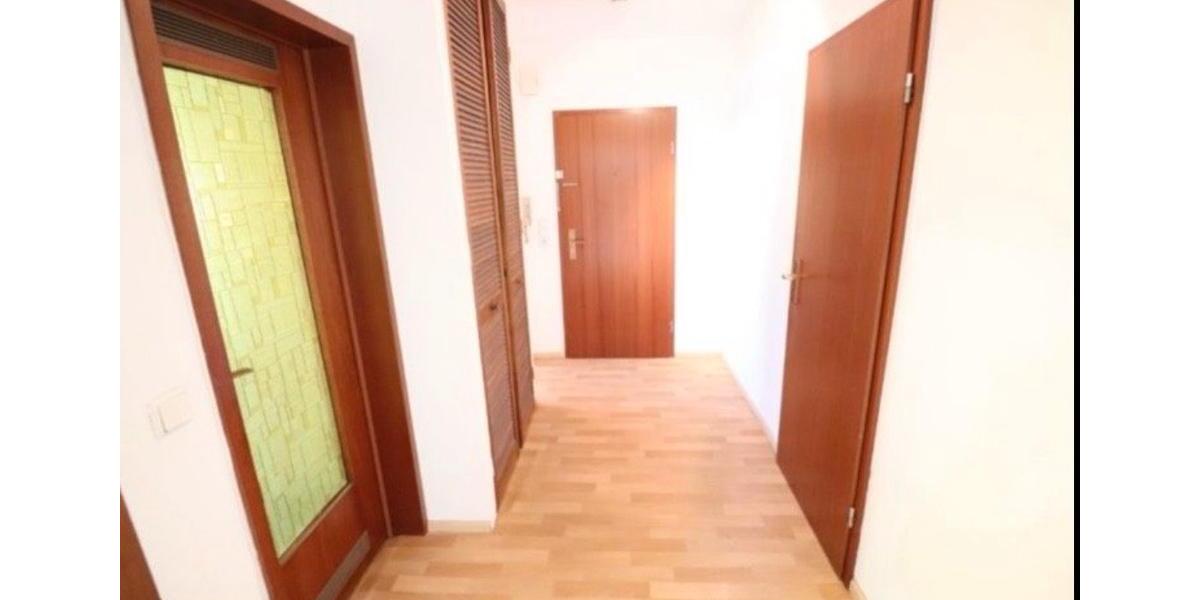 Etagenwohnung Stuttgart Zuffenhausen - 3 Zimmer, 55 m&sup2;, 550&euro; | Angebot:25304104