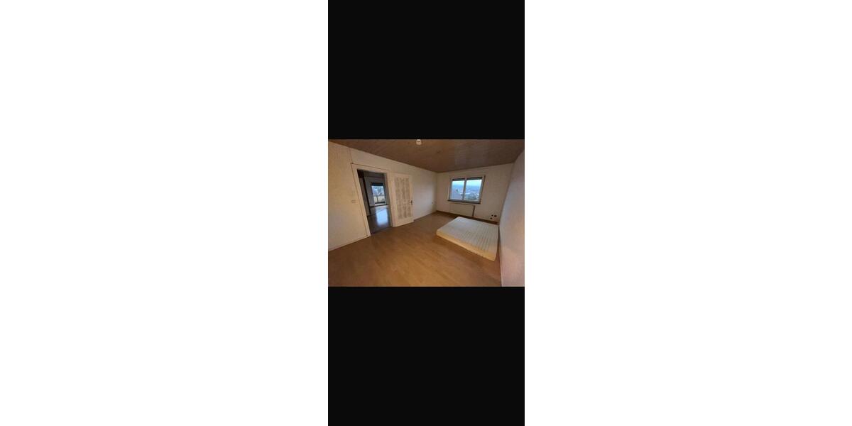 Etagenwohnung Backnang - 3 Zimmer, 70 m&sup2;, 1.050&euro; | Angebot:25239752