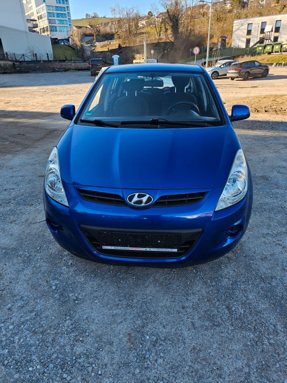 Hyundai i20 156.000 km 2.500 € Stuttgart 70376