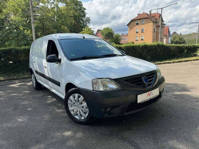 Dacia Logan 147.000 km 2.499 € Stuttgart 70376