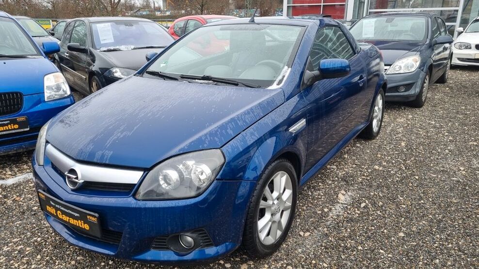 Opel Tigra 121.000 km 3.290 € Reutlingen 72766