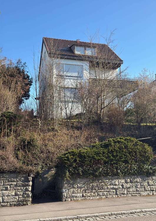 Haus zum Kaufen in Fellbach 830.000 € 190 m²