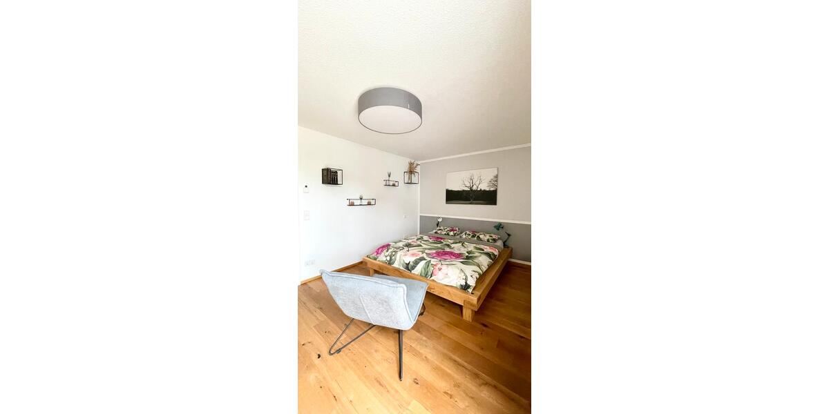 Etagenwohnung Waldenbuch - 2.5 Zimmer, 77 m&sup2;, 349.000&euro; | Angebot:26876361