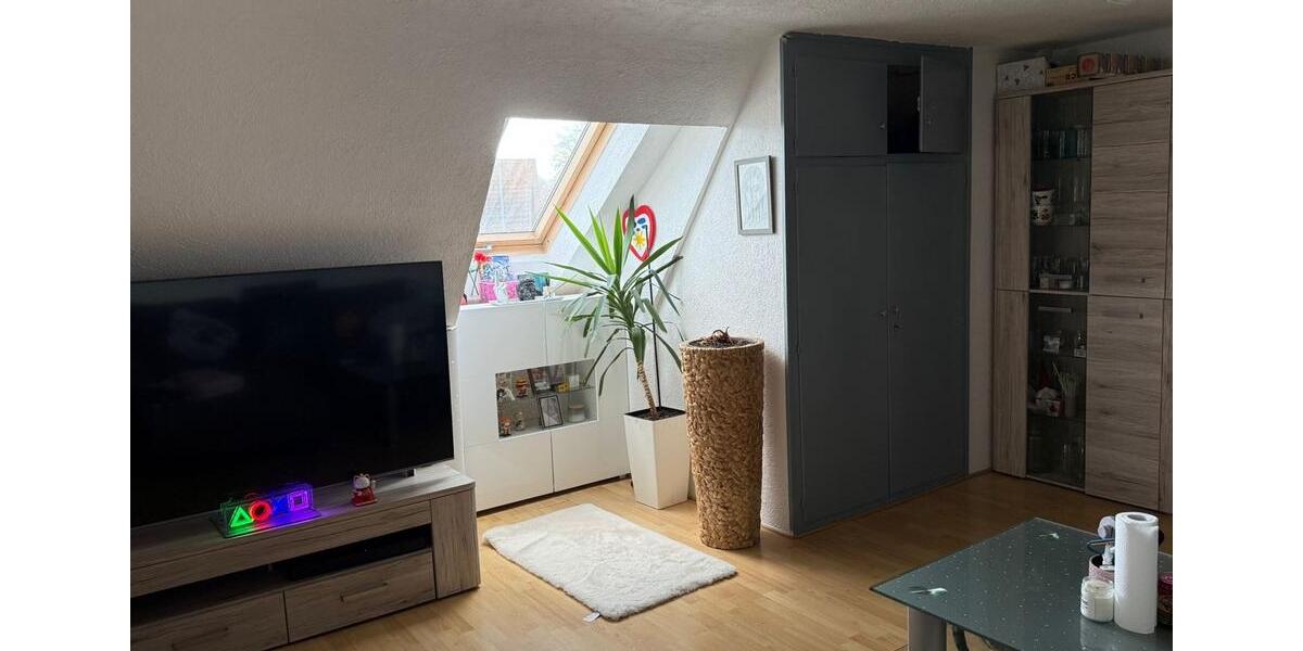 Dachgeschoßwohnung Wendlingen am Neckar - 3 Zimmer, 68 m&sup2;, 900&euro; | Angebot:26200095