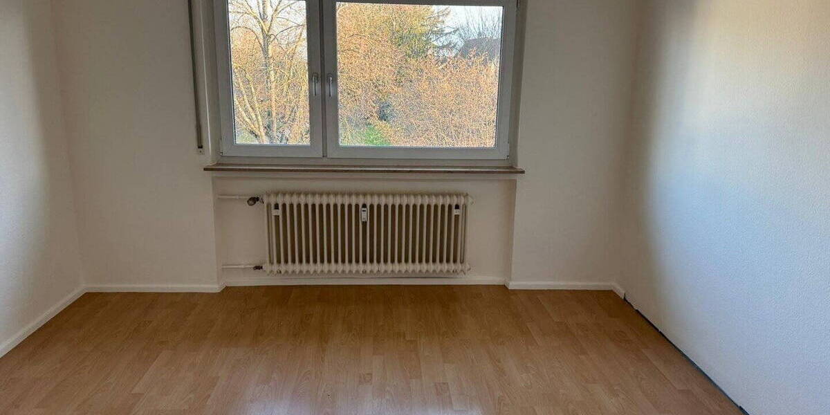 Etagenwohnung Stuttgart Stammheim - 2 Zimmer, 62 m&sup2;, 990&euro; | Angebot:26795104