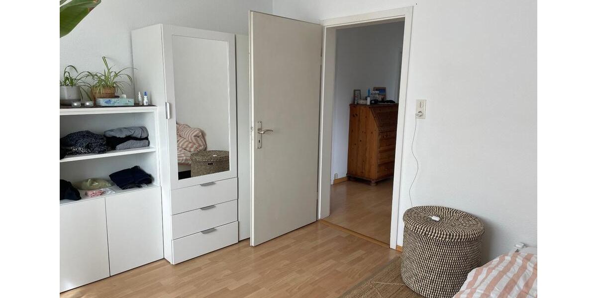 Dachgeschoßwohnung Stuttgart Vaihingen - 2 Zimmer, 60 m&sup2;, 600&euro; | Angebot:26044425