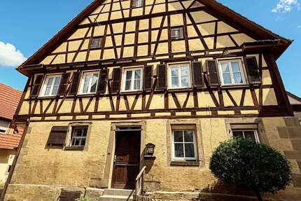 Haus zum Kaufen in Weinstadt 240.000 € 121.88 m²