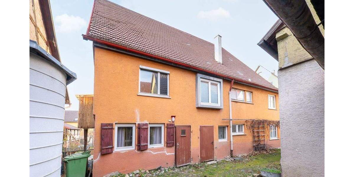 Mehrfamilienhaus, Wohnhaus Marbach am Neckar Marbach - 6 Zimmer, 121 m&sup2;, 225.000&euro; | Angebot:24504515