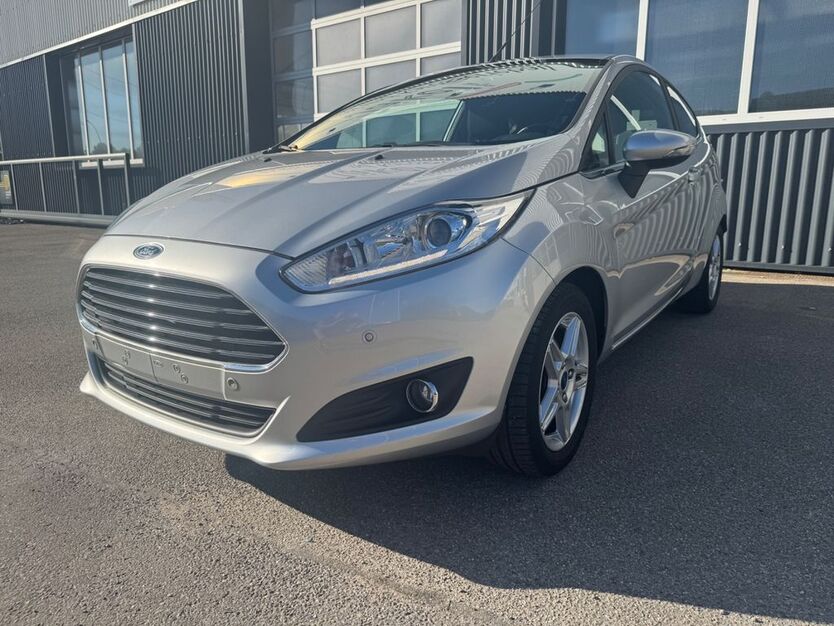 Ford Fiesta 147.000 km 4.490 € Asperg / Stuttgart 71679