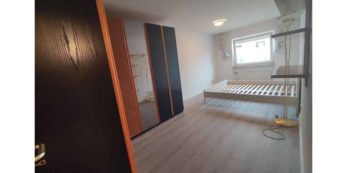 Etagenwohnung Stuttgart Fasanenhof-Ost - 3 Zimmer, 70 m&sup2;, 1.300&euro; | Angebot:25381694