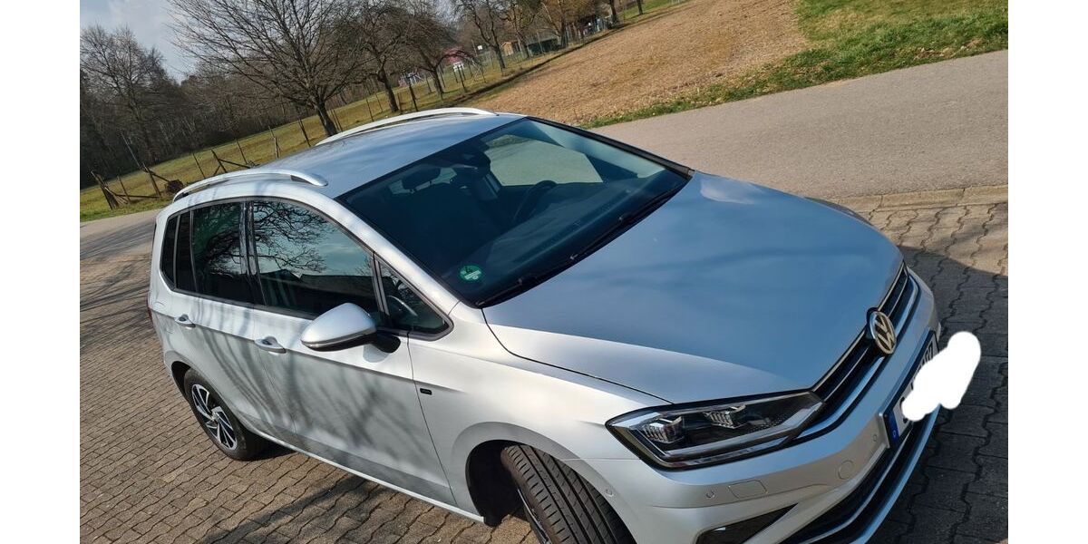 VW Golf Sportsvan 61.365 km 11.950 &euro; Leinfelden-Echterdingen 70771