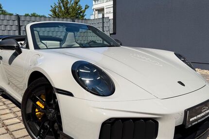 Porsche 992 5.000 km 319.990 &euro; Fellbach 70736