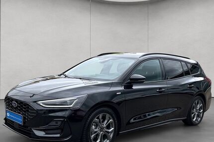 Ford Focus 17.426 km 25.440 € Esslingen 73730