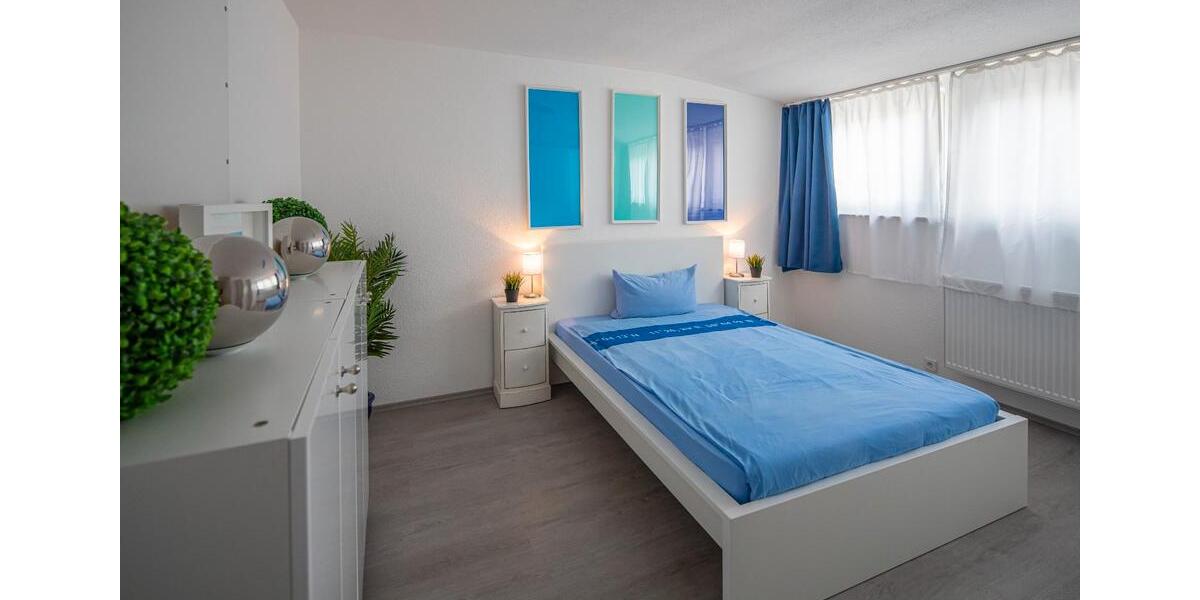 Dachgeschoßwohnung Stuttgart Neuwirtshaus - 1.5 Zimmer, 34 m&sup2;, 880&euro; | Angebot:26266013