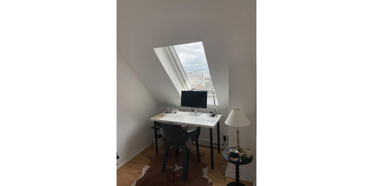 Dachgeschoßwohnung Stuttgart Stuttgart-Nord - 3 Zimmer, 50 m&sup2;, 900&euro; | Angebot:25989306