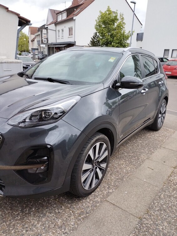 Kia Sportage 85.000 km 22.600 € Stuttgart 70173
