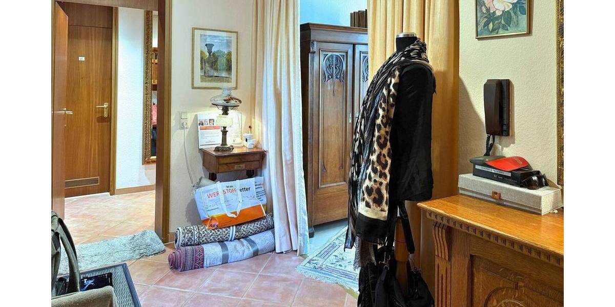 Etagenwohnung Stuttgart Botnang - 3 Zimmer, 100 m&sup2;, 440.000&euro; | Angebot:26170579