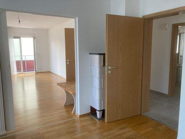 Etagenwohnung Stuttgart Möhringen - 2 Zimmer, 80 m&sup2;, 950&euro; | Angebot:25355823