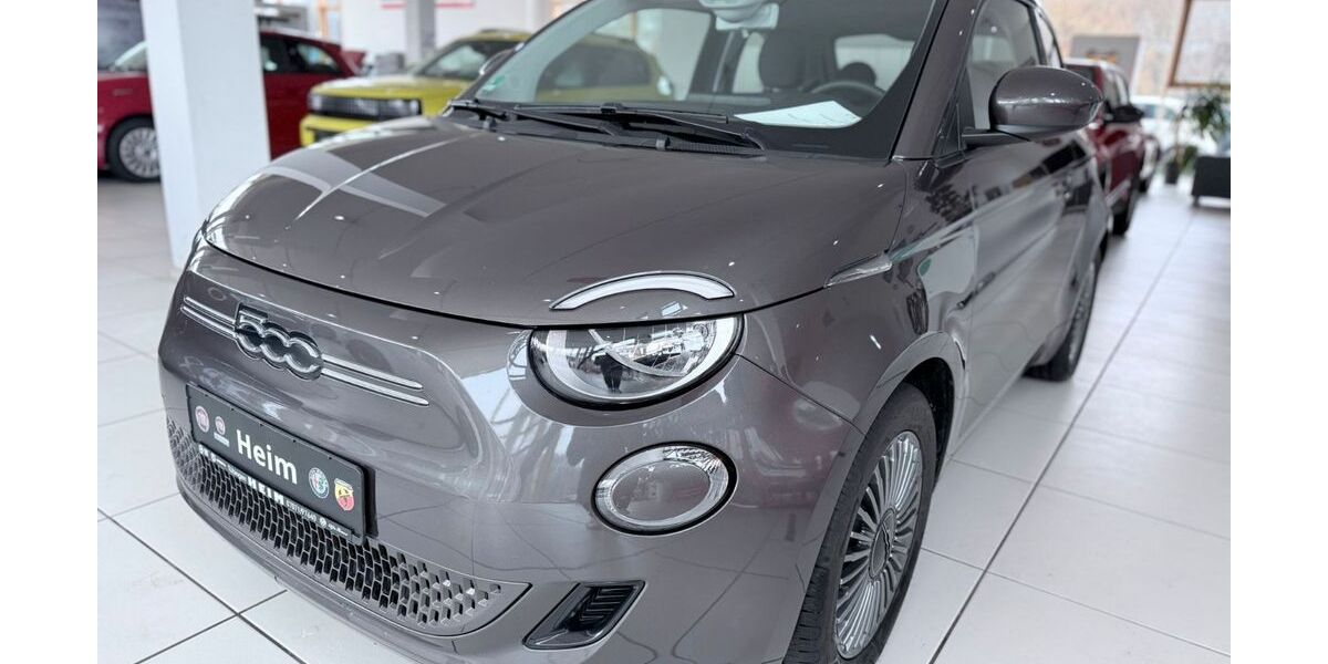 Fiat 500e 21.550 km 16.450 € Tübingen 72072
