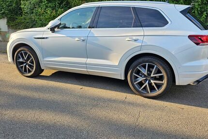 VW Touareg 49.950 km 56.400 &euro; Stuttgart 70176
