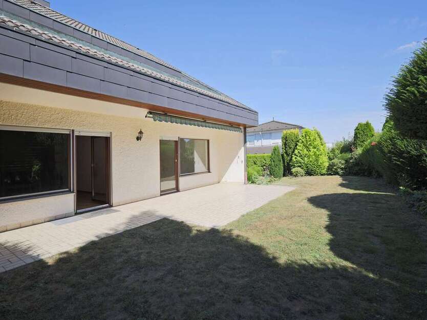 Haus zum Kaufen in Nufringen 750.000 € 252 m²