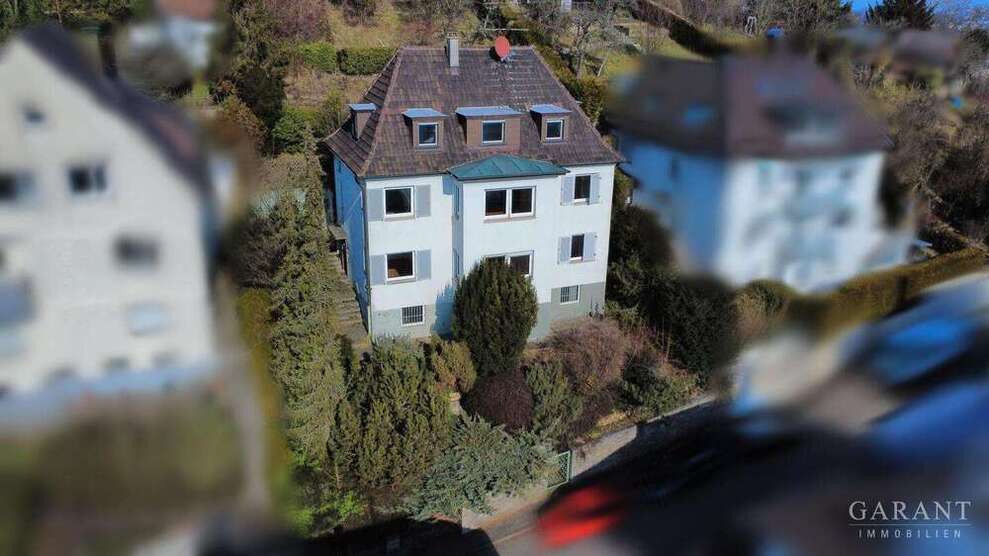 Haus zum Kaufen in Stuttgart 990.000 € 204 m²