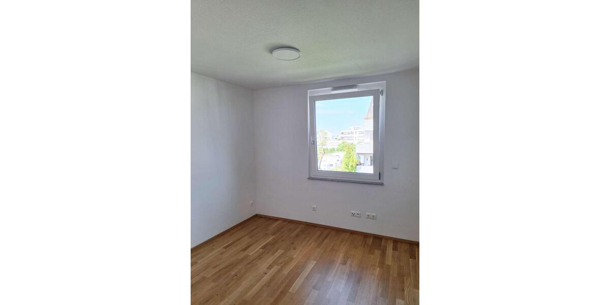 Etagenwohnung Leinfelden-Echterdingen Echterdingen - 4 Zimmer, 105 m&sup2;, 1.750&euro; | Angebot:26516359