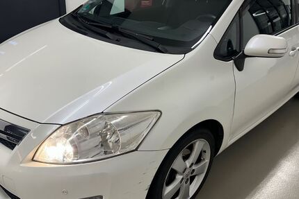 Toyota Auris 145.339 km 7.490 &euro; LEONBERG 71229