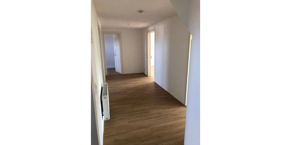 Etagenwohnung Stuttgart Bad Cannstatt - 4 Zimmer, 76 m&sup2;, 1.100&euro; | Angebot:26806574