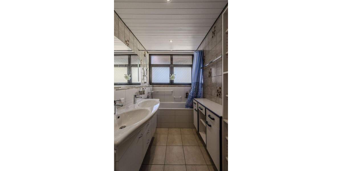 Etagenwohnung Gerlingen - 3 Zimmer, 111 m&sup2;, 499.000&euro; | Angebot:24974574