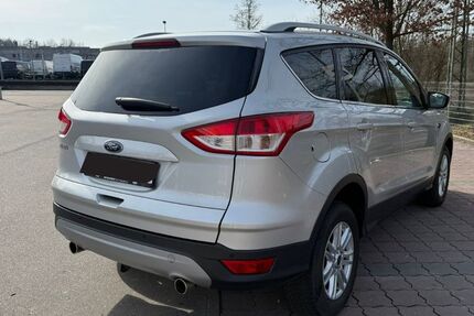Ford Kuga 166.881 km 8.999 &euro; Marbach am Neckar 71672