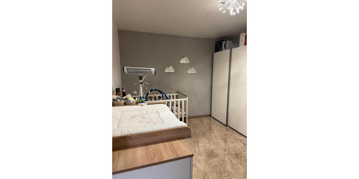 Etagenwohnung Weinstadt - 3.5 Zimmer, 84 m&sup2;, 315.000&euro; | Angebot:25408186