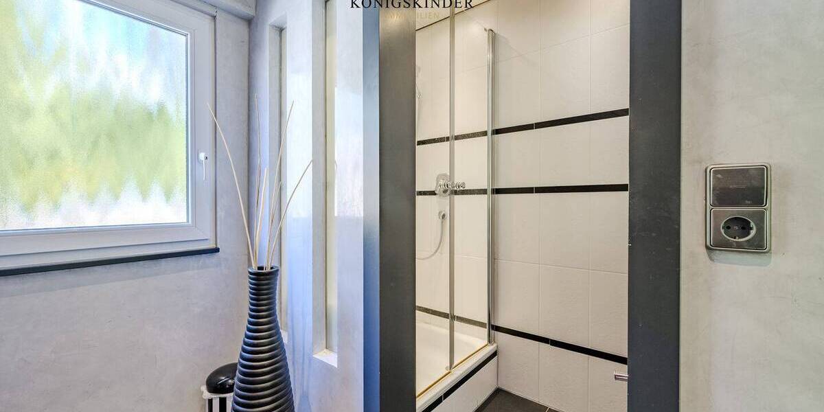 Mehrfamilienhaus, Wohnhaus Ebersbach an der Fils Ebersbach - 8 Zimmer, 275 m&sup2;, 699.000&euro; | Angebot:26188191