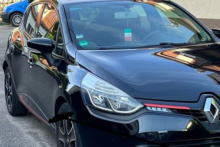 Renault Clio 79.000 km 6.700 &euro; Esslingen Am Neckar 73734