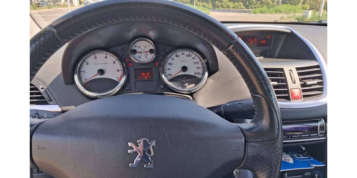 Peugeot 207 112.000 km 2.500 &euro; Kirchberg an der Murr 71737