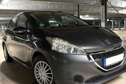 Peugeot 208 96.900 km 5.788 &euro; Sindelfingen 71063