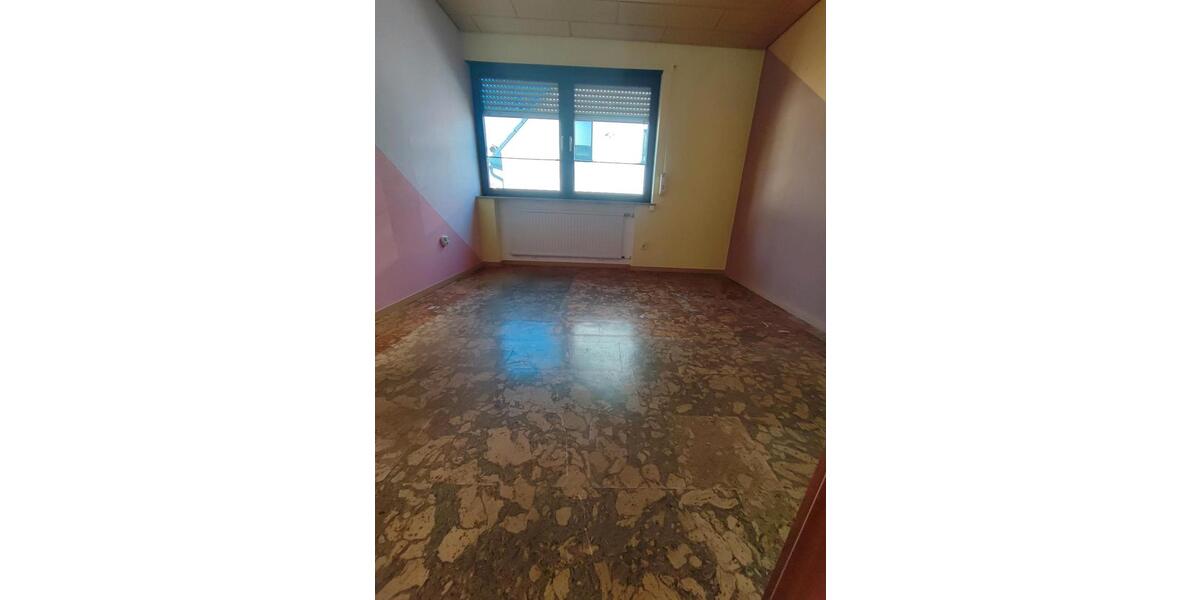 Doppelhaushälfte Leonberg - 6 Zimmer, 146 m&sup2;, 500.000&euro; | Angebot:27122748