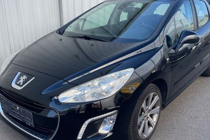 Peugeot 308 155.000 km 2.390 &euro; Böblingen 71034