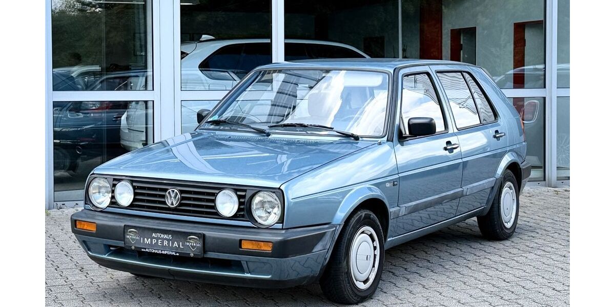 VW Golf 28.720 km 8.300 € Aspach 71546